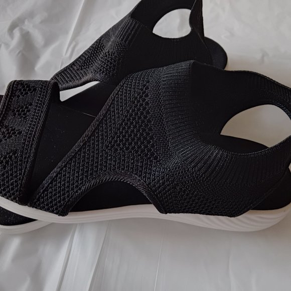 Sandals - Picture 3 of 5